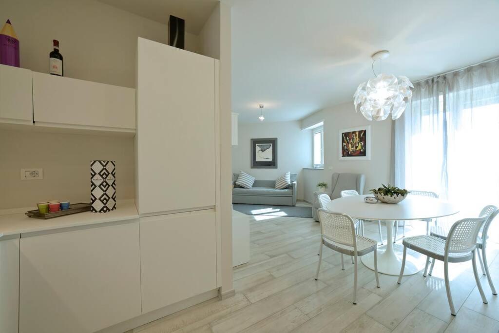 Luxury Apartament Con Garage Vista Mare Alassio Per 6 Persone Ngoại thất bức ảnh